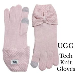 UGG AUSTRALIA TECH KNIT BOW GLOVES, PINK - ONE SIZE
